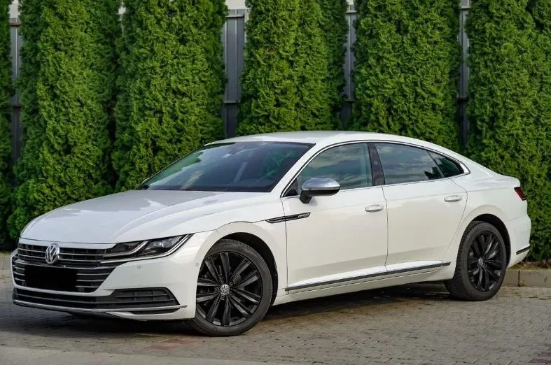 Volkswagen Arteon 2.0TDI Elegance Image 1