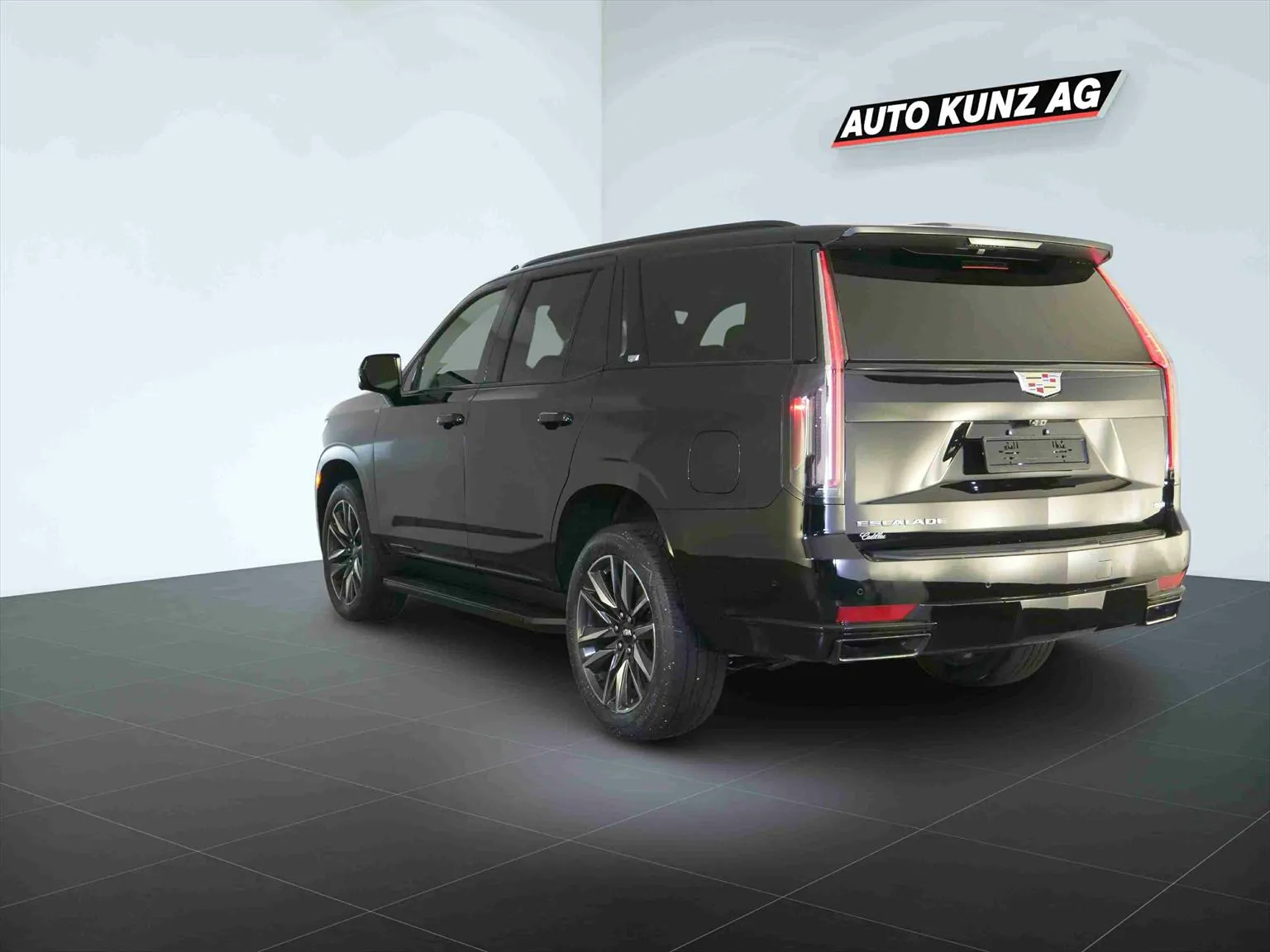 Cadillac Escalade 4WD Sport 6.2L V8 7-Sitzer  Image 2