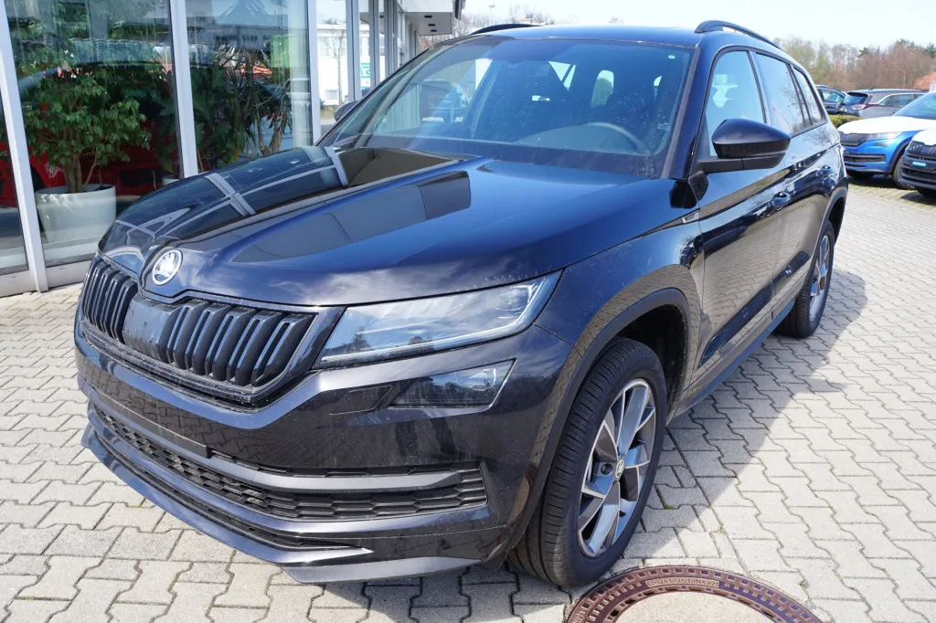 Skoda Kodiaq 2.0 TDI DSG SPORTLINE 4X4*NAVI*ACC*DAB+ Image 3